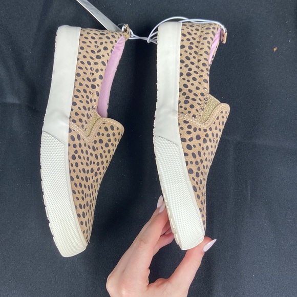 Cat & Jack Women’s Slip On Shoes (1330) (2 available) - Picture 3 of 7